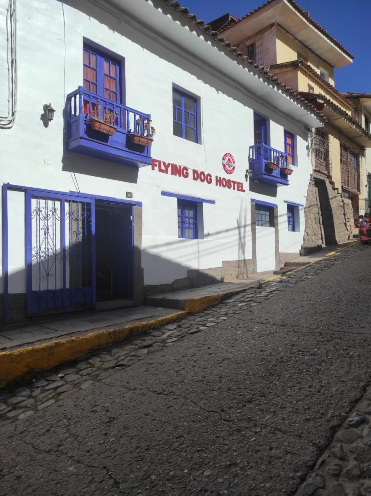 Flying Dog Hostel Cuzco Exterior foto